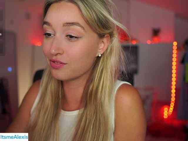 AlexisTexas18 webcam