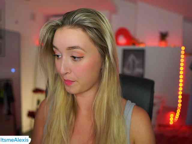 AlexisTexas18 webcam