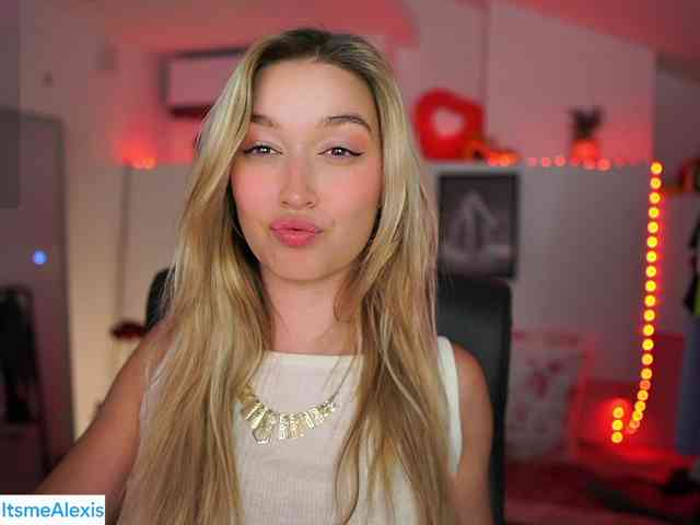 AlexisTexas18 webcam