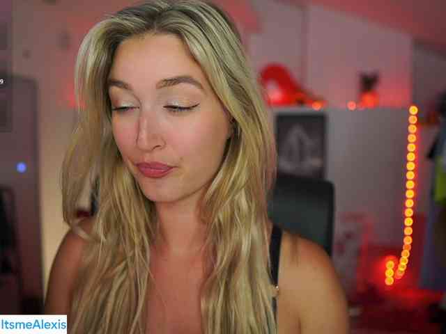 AlexisTexas18 webcam
