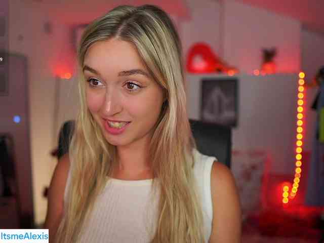 AlexisTexas18 webcam