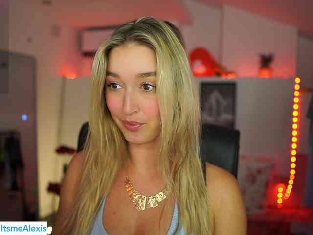AlexisTexas18 webcam