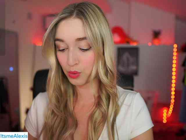 AlexisTexas18 webcam