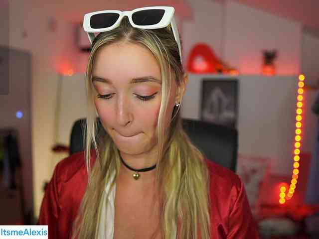 AlexisTexas18 webcam