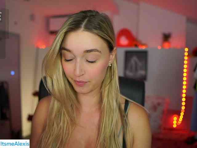AlexisTexas18 webcam