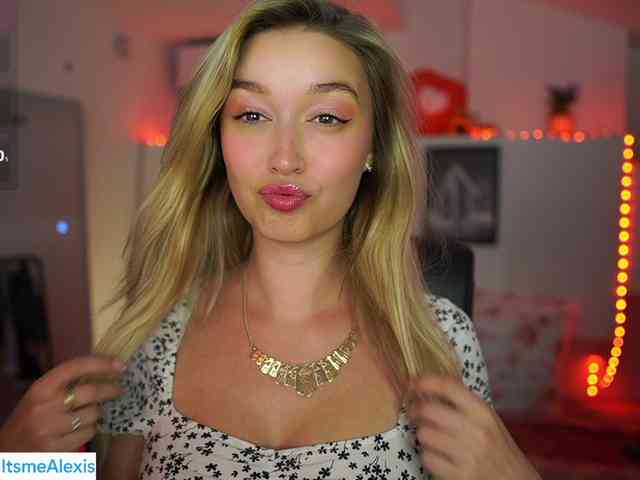 AlexisTexas18 webcam