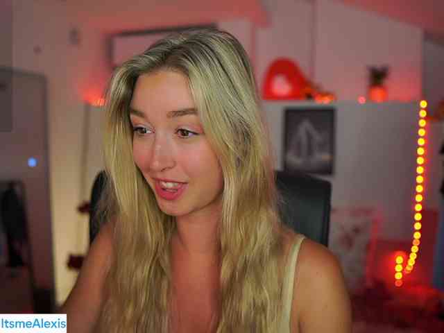 AlexisTexas18 webcam