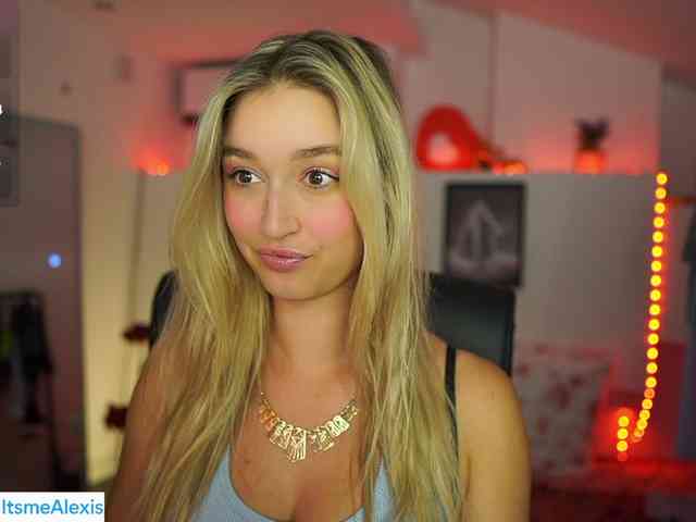 AlexisTexas18 webcam