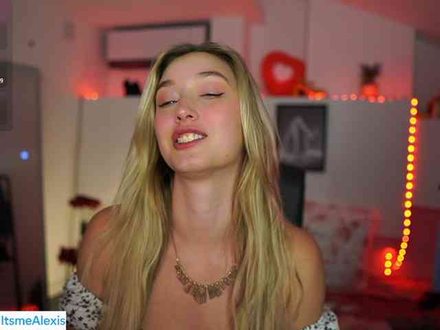 AlexisTexas18 webcam
