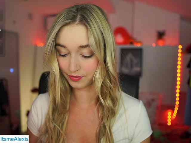 AlexisTexas18 webcam