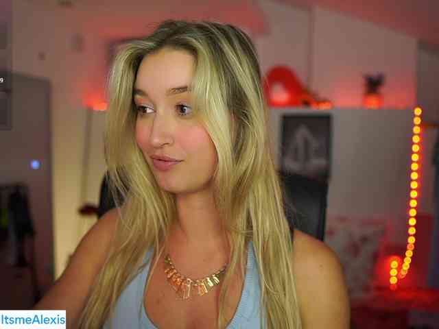 AlexisTexas18 webcam