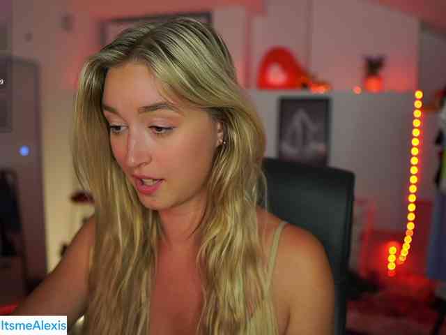 AlexisTexas18 webcam