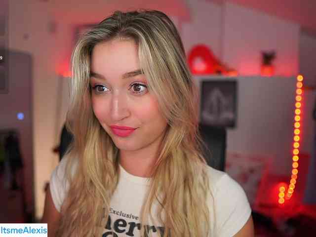 AlexisTexas18 webcam