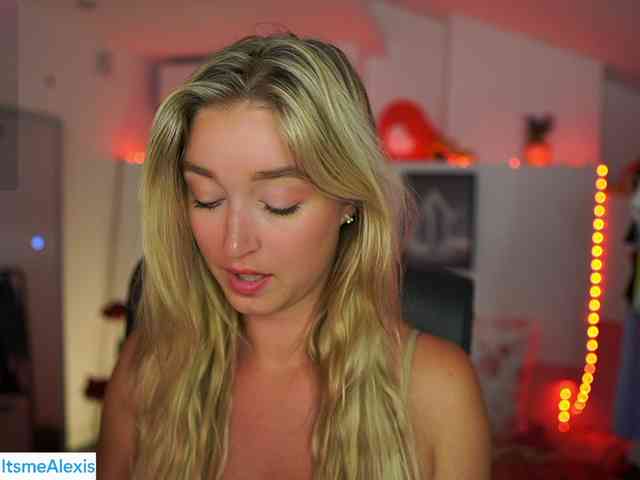 AlexisTexas18 webcam