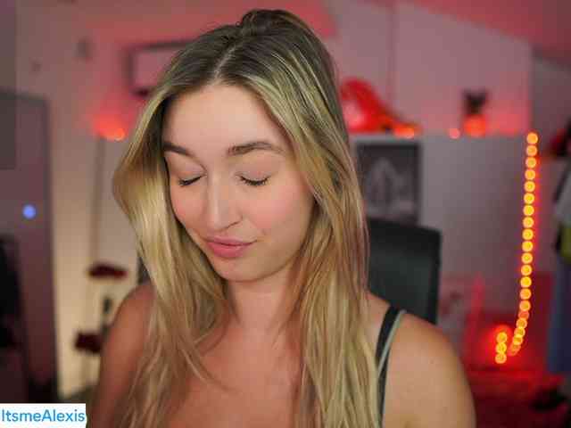 AlexisTexas18 webcam