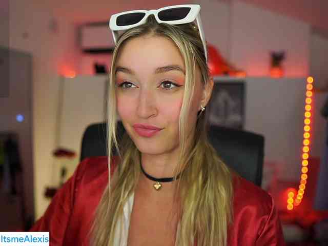 AlexisTexas18 webcam