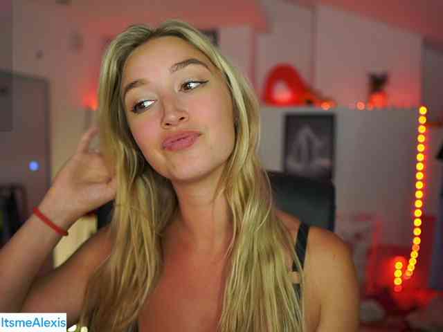 AlexisTexas18 webcam