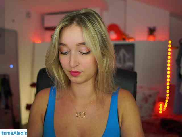 AlexisTexas18 webcam