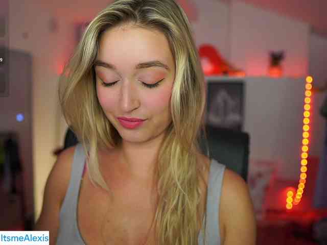 AlexisTexas18 webcam