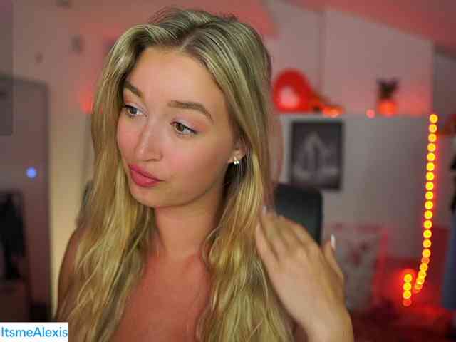 AlexisTexas18 webcam