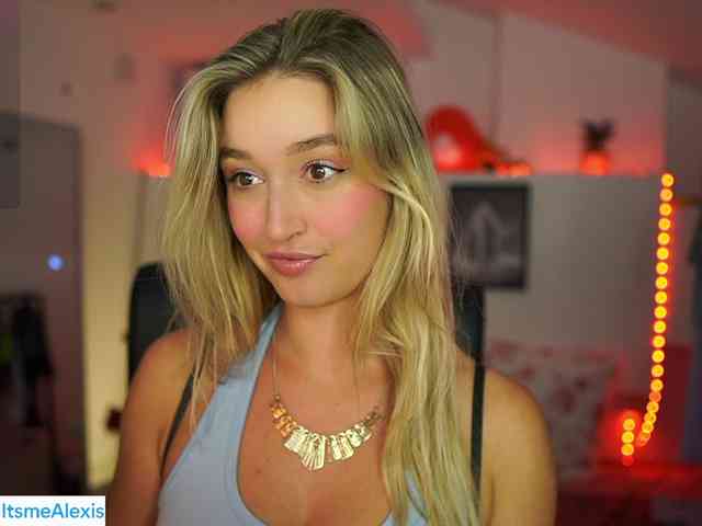 AlexisTexas18 webcam