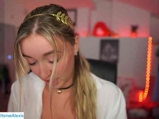 AlexisTexas18 webcam