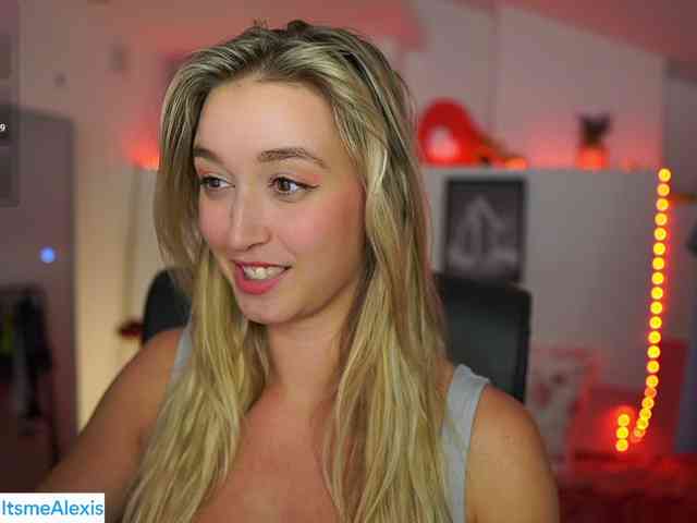 AlexisTexas18 webcam