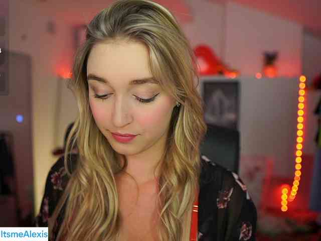 AlexisTexas18 webcam