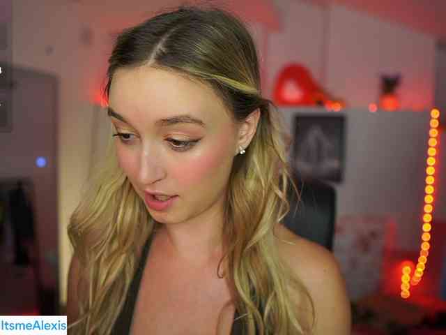 AlexisTexas18 webcam