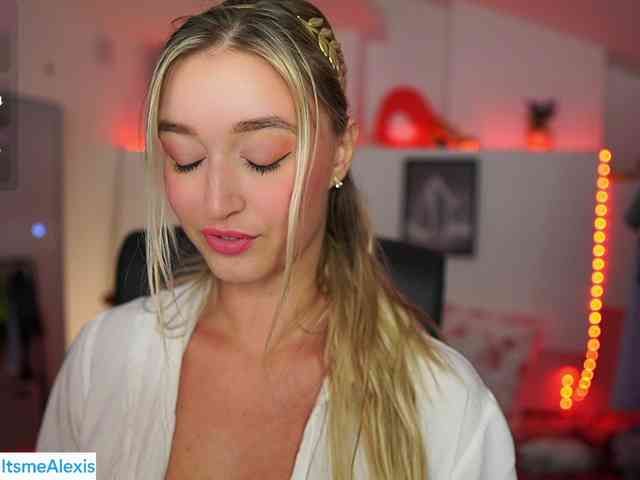AlexisTexas18 webcam