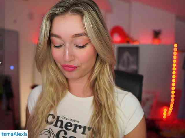 AlexisTexas18 webcam