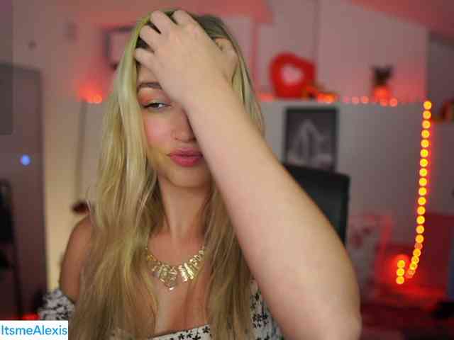 AlexisTexas18 webcam
