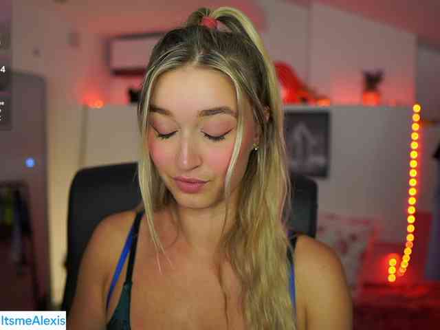 AlexisTexas18 webcam