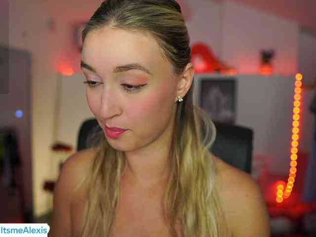 AlexisTexas18 webcam