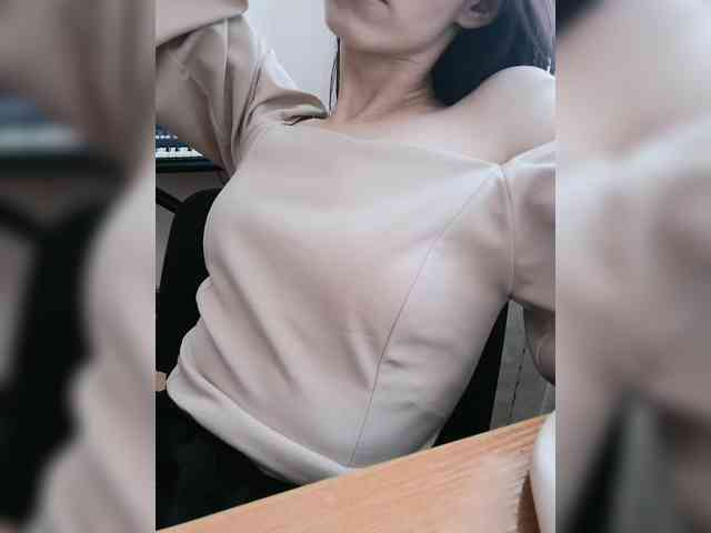 Lisathemoon webcam