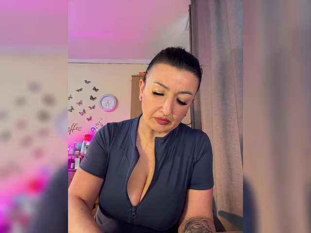 Hotangel75's BongaCams show and profile