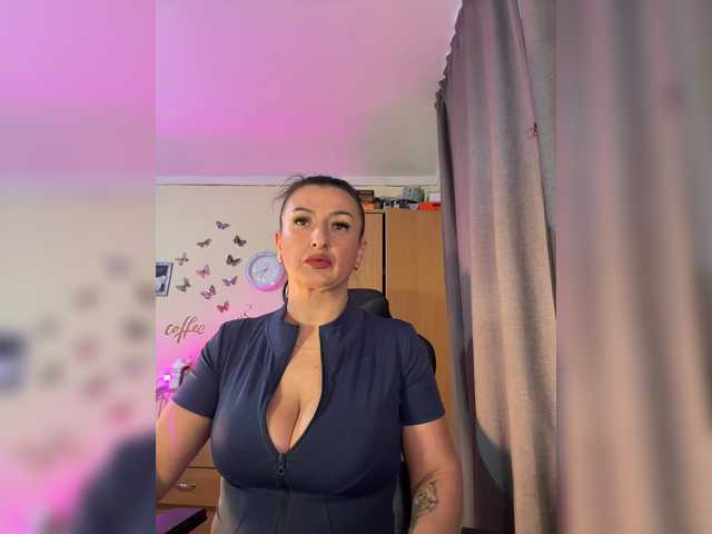 Hotangel75's BongaCams show and profile