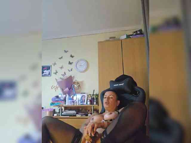 Hotangel75 webcam