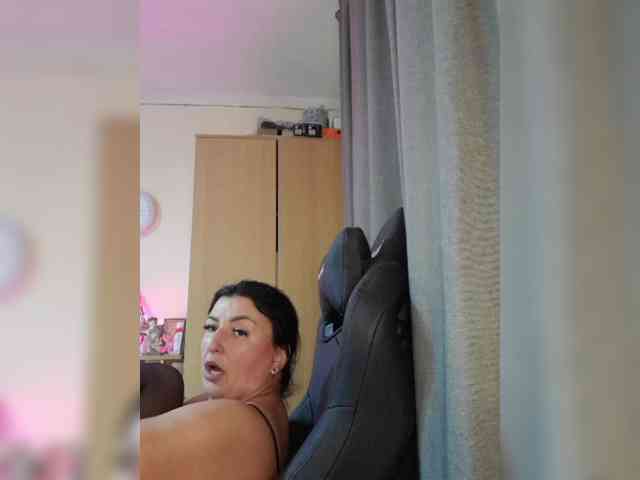 Hotangel75 webcam