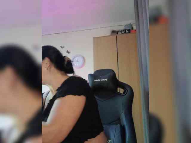 Hotangel75 webcam