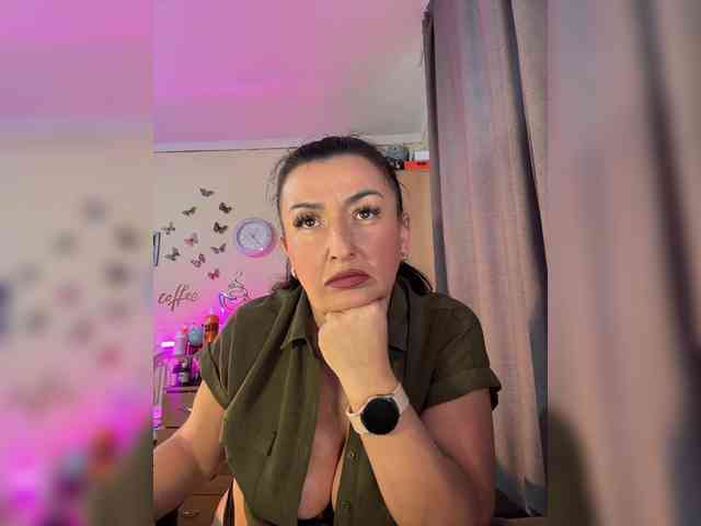 Hotangel75 Live Webcam on BongaCams