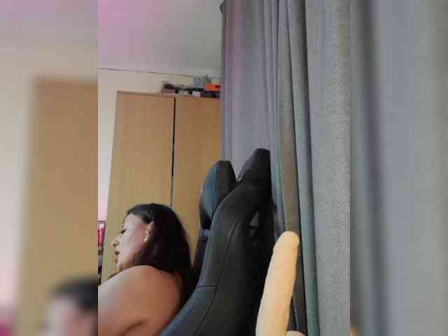 Hotangel75 webcam