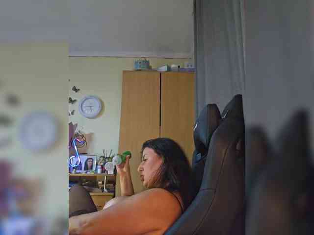 Hotangel75 webcam