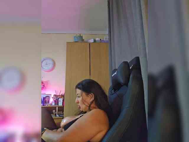 Hotangel75 webcam
