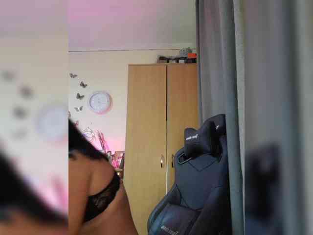 Hotangel75 webcam
