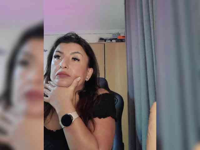 Hotangel75 webcam