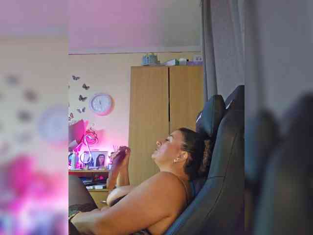 Hotangel75 webcam