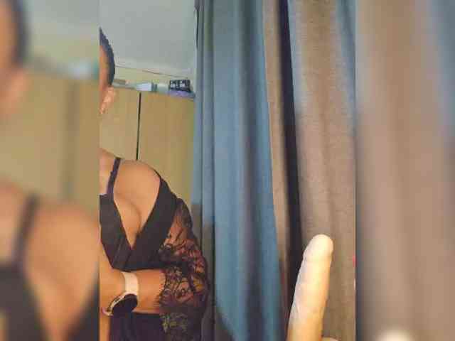 Hotangel75 webcam