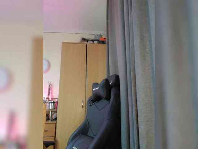 Hotangel75 webcam