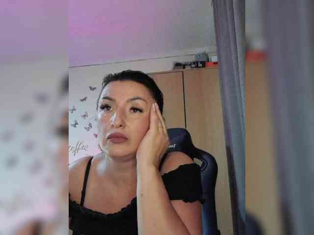 Hotangel75 webcam